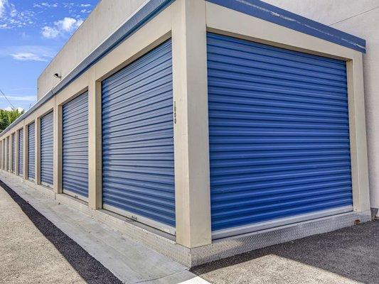 Exterior Units - Extra Space Storage at 1620 14th St, Santa Monica, CA 90404