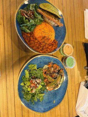 Vegetarian viva arepas (bottom) and viva special (veganlicious and spinach empanadas)