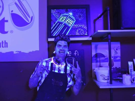 Black light glow paint classes!