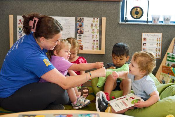 Literacy education at New Horizon Academy West Des Moines.