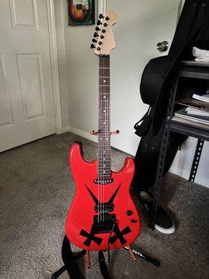 Red Mincrime Guitar