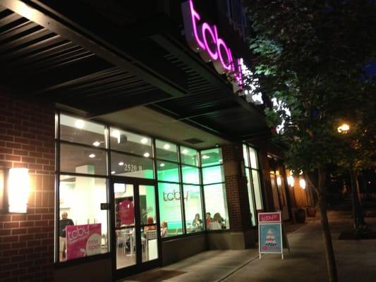 Walking distance frozen yogurt shop in Issaquah highland. Excited !!!