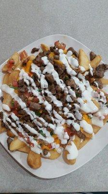 Papitas Fritas con Pico de Gallo y Carne y crema 
NO ESTÁ EN EL MENÚ TODAVÍA