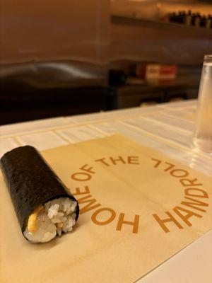 Hamachi roll