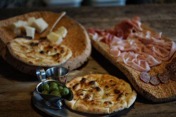 NEW APPETIZERS! 
Olives & Bread, Salumi Mixti, & Cheeses Fight are all available now on our appetizer menu.