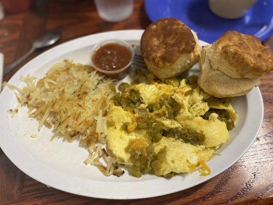 Green chili & cheese omelette with hashbrowns & a pair of huge biscuits