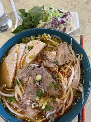 Authentic Vietnamese noddles soups Bun Bo que top quality the soups taste excellent friendly service clean environment