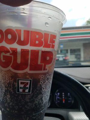 Double gulp in front of the store