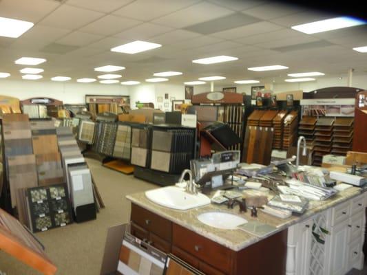 5000 sq f show room best selection Hardwood, tile ,carpet
cabinet, vinyl,