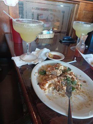 Cheesy rice, chicken ,bell peppers and onions and large Margarita!!! So damn good and our waiter Omar was the Bomb!!!! So professional .