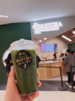 Sparkling matcha with 100% ice and sugar