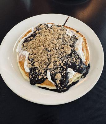 Moon Pie Pancake (Solar Eclipse Weekend Special)