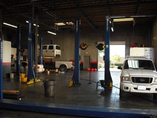 5 service bays