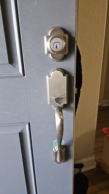 Front Door Lock Replacement: Kwikset Handleset Install