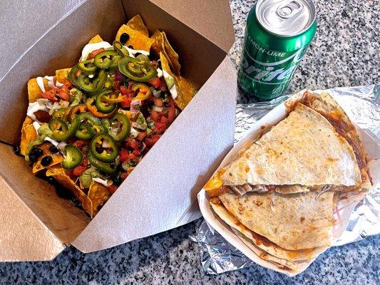 chicken quesadilla - longboard louie's (delivered by a doordash) - bend