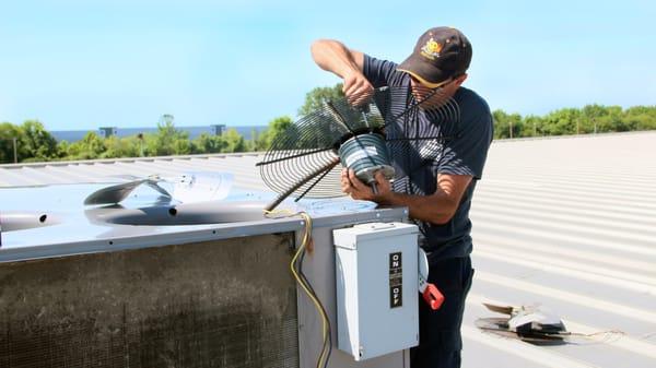 Commercial air conditioner repair