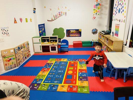 Learn & play area