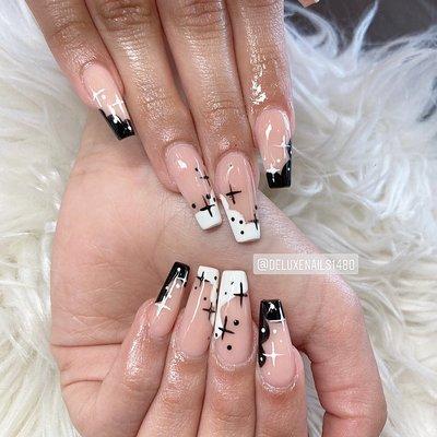 Black and white nail design