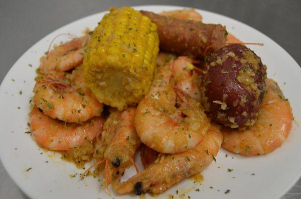 Boiled Jumbo Shrimp Entree tossed in House Butter Sauce