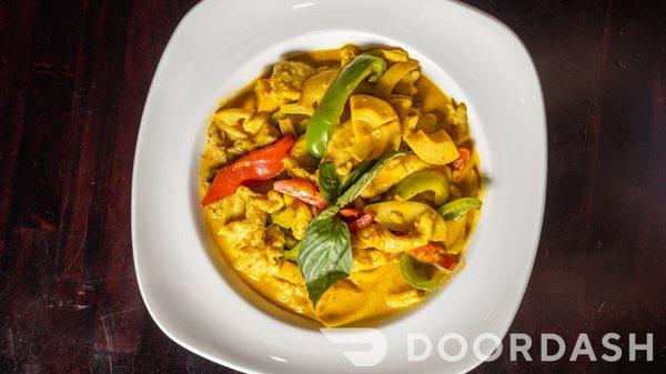 Thai yellow curry chicken