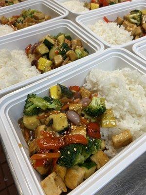 What?? yes!! Tofu and vegetable stir-Fry. We do it all! combined 40 year experience between our chefs