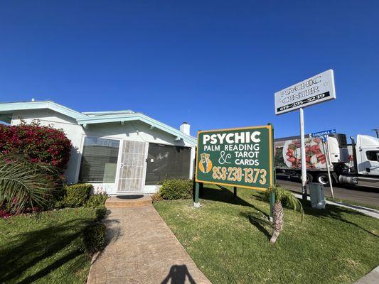 Psychic Of North Park