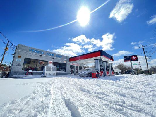 Historic amount of snow at Pronto Food Mart