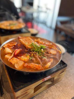 Spicy hot pot