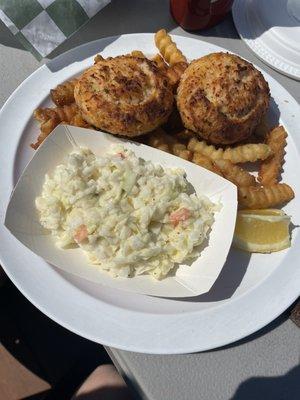 Lobster cakes