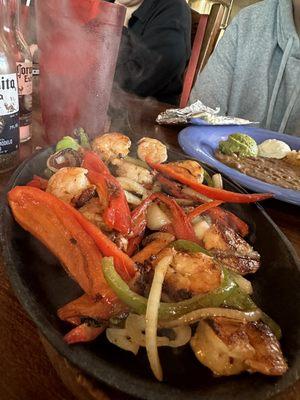 shrimp fajitas