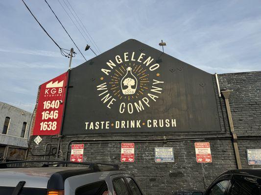 Angeleno Wine Company