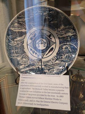 Cool commemorative plates