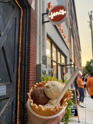 I've Cream waffle bowl