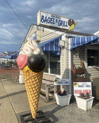 Spray Beach Gelato.