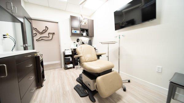 Treatment Room featuring state-of-the-art technology.