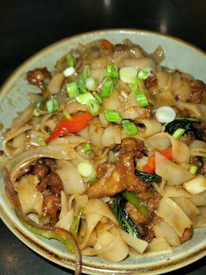 Drunken noodles with pork and shrimp