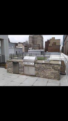 Outdoor Grill in High rise rooftop