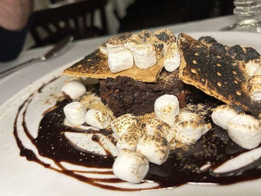 S'mores brownie