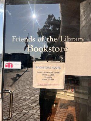 Book store hours