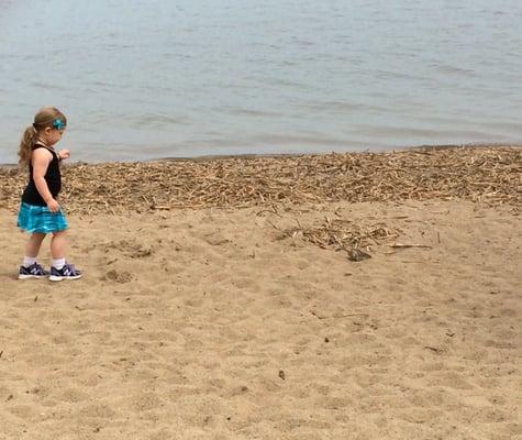 There's even a lakeside beach area in the park!