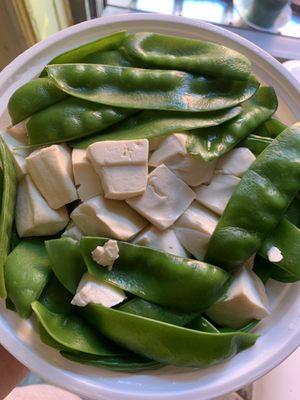 Steamed tofu with snow peas