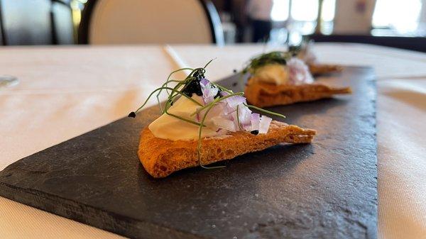 Pita blinis with caviar and creme