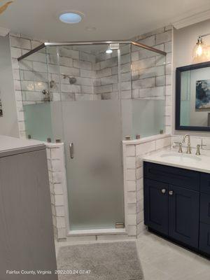 Beautiful walk-in shower with just the right amount of privacy (I can still peek out)