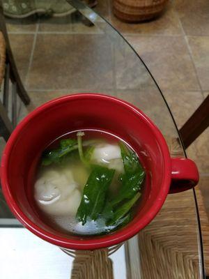 CHICKEN WITH SPINACH IN WONTON SOUP.