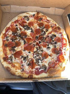 Large pizza mushroom and pepperoni