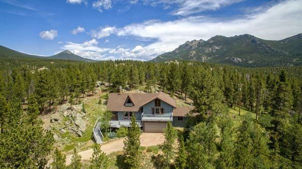 Mountain Cottage in the Forest