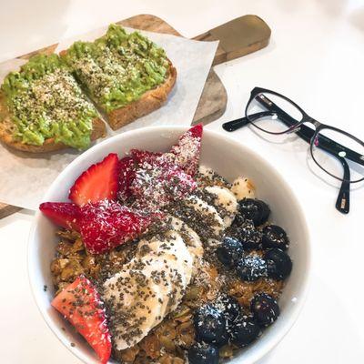 Avocado toast, Island acai bowl