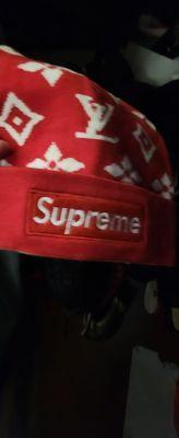 Supreme hat Louis Vuitton