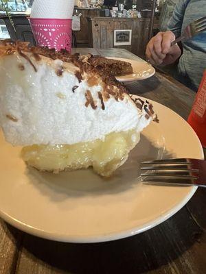 Coconut meringue