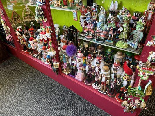 Nutcrackers and other statues